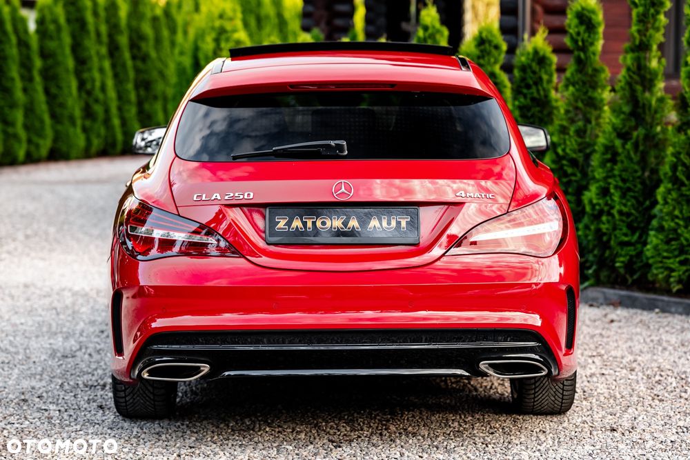 Mercedes-Benz CLA 250 4-Matic AMG Line - 11
