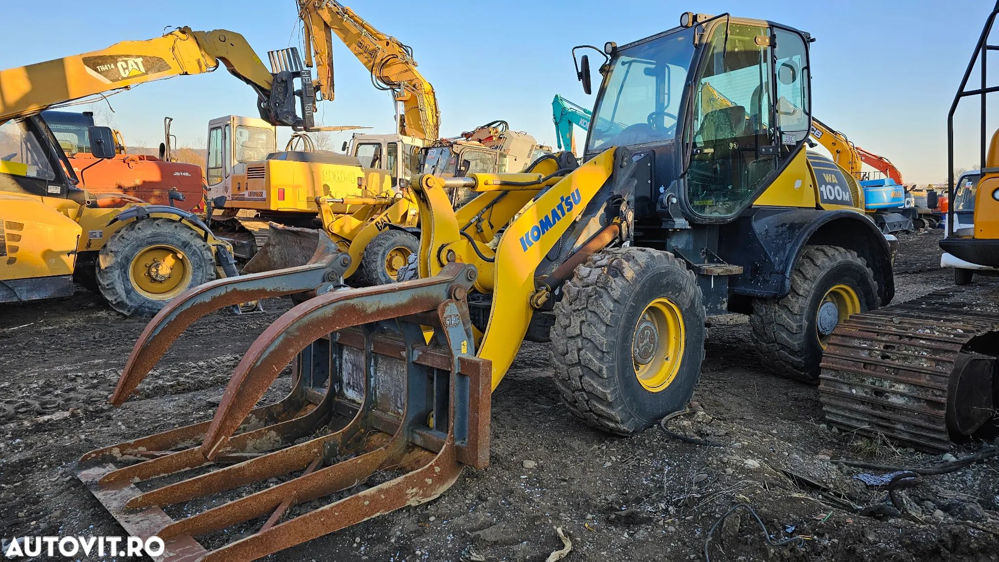 Komatsu WA 100 M Încărcător frontal - 1
