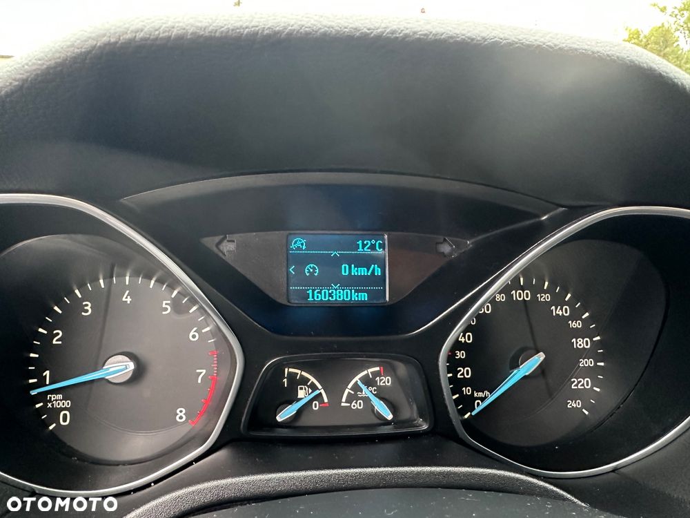 Ford Focus ver-1-0-ecoboost-start--stopp--system-cool-connect - 12