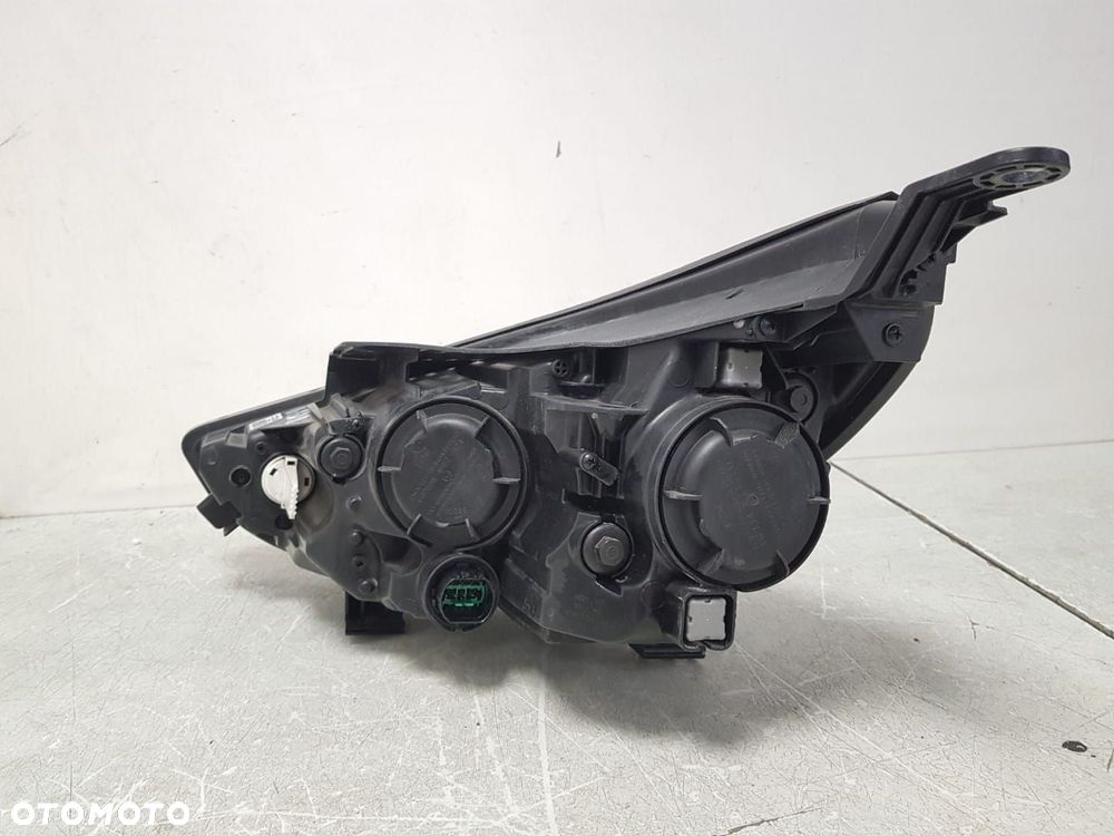LAMPA PRAWA PRZEDNIA PRZÓD SOCZEWKA HYUNDAI I30 3 III FASTBACK 17- ORYGINAŁ EUROPA CZARNA CIEMNA H7 - 7