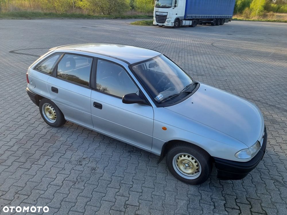Opel Astra - 20