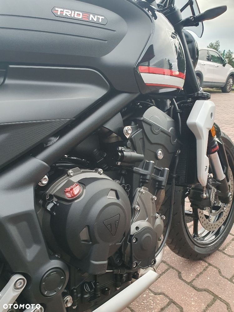 Triumph Trident - 36