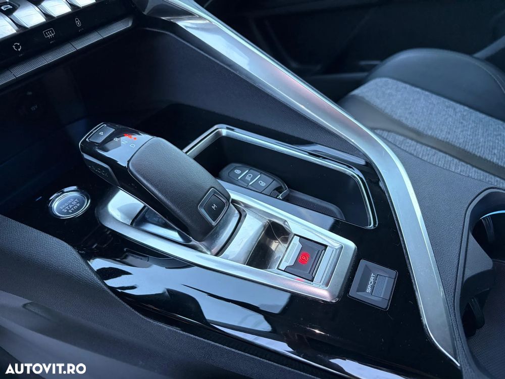 Peugeot 3008 BlueHDi 130 Stop & Start EAT8 Allure - 31