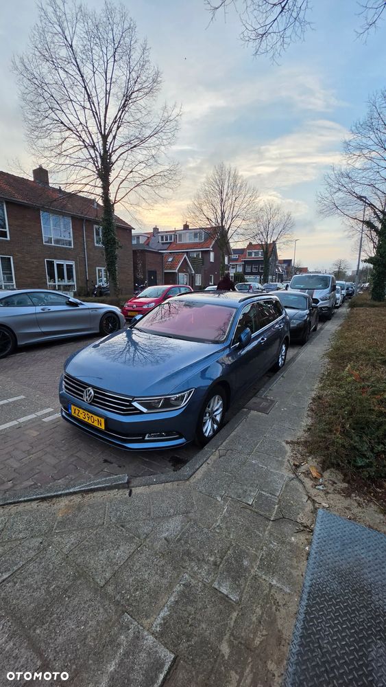 Volkswagen Passat - 14