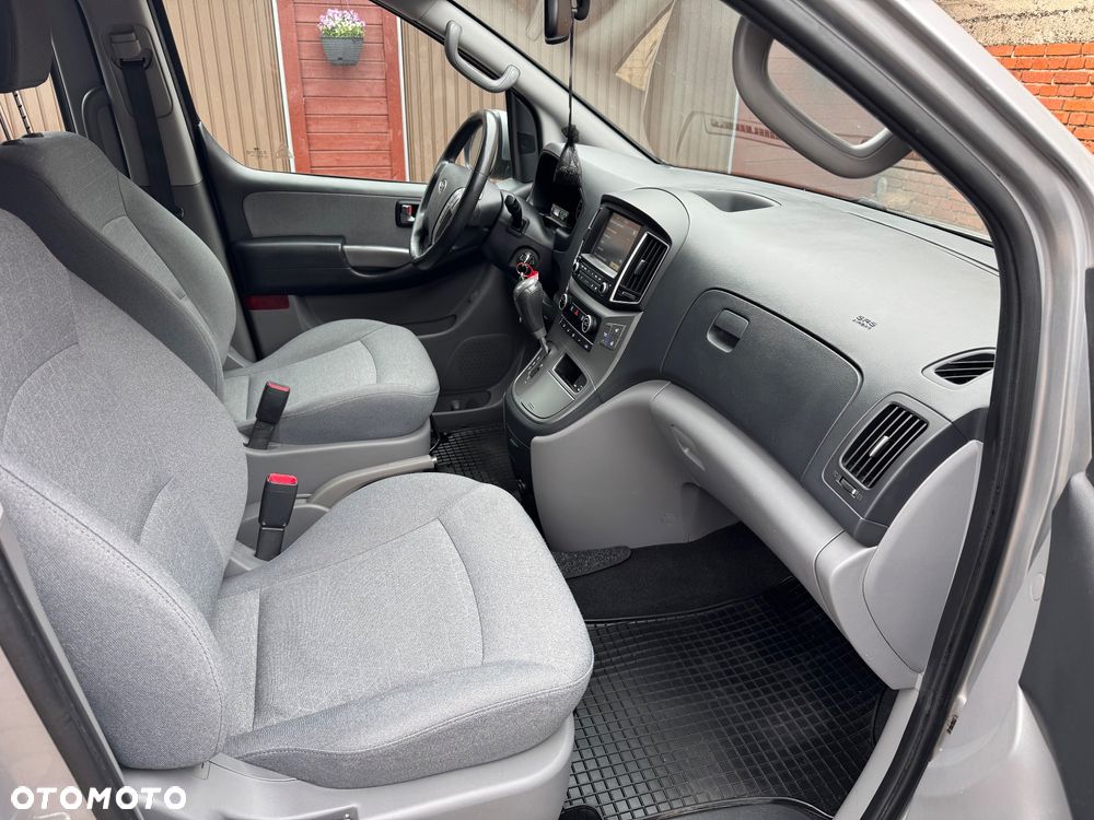 Hyundai H-1 2.5 CRDi Travel Comfort - 13