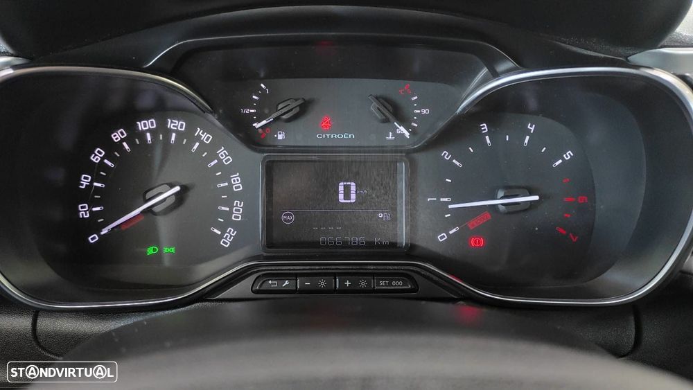 Citroën C3 1.2 PureTech Shine - 32