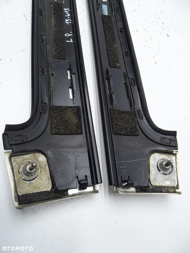 LISTWA PIONOWA SZYBY PRZEDNIEJ PRAWA LEWA 8F0853266D AUDI A5 8T CABRIO - 9