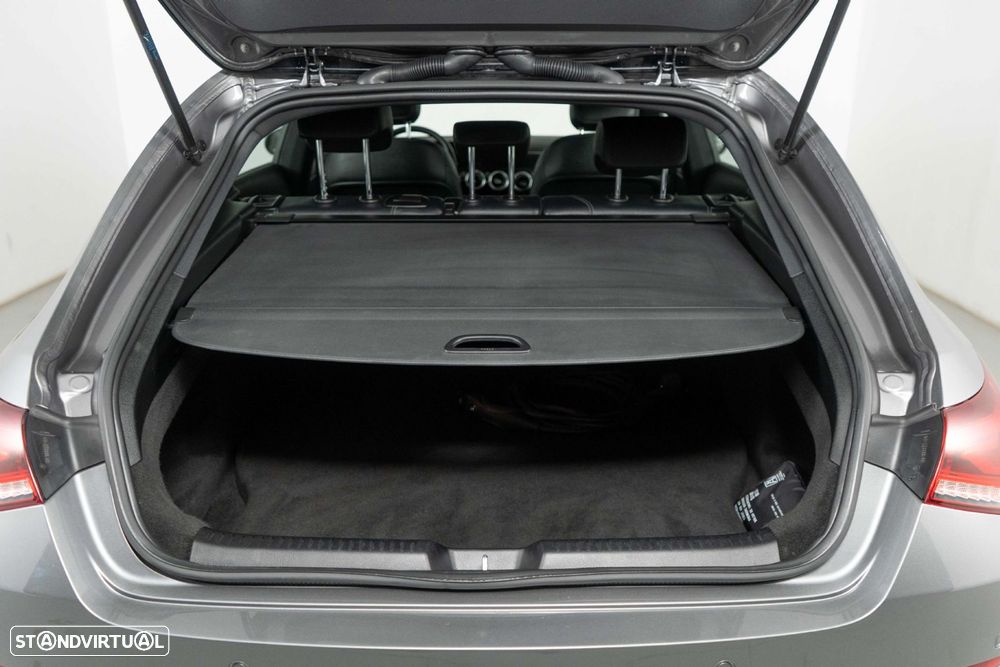 Mercedes-Benz CLA 250 e Shooting Brake Progressive - 13