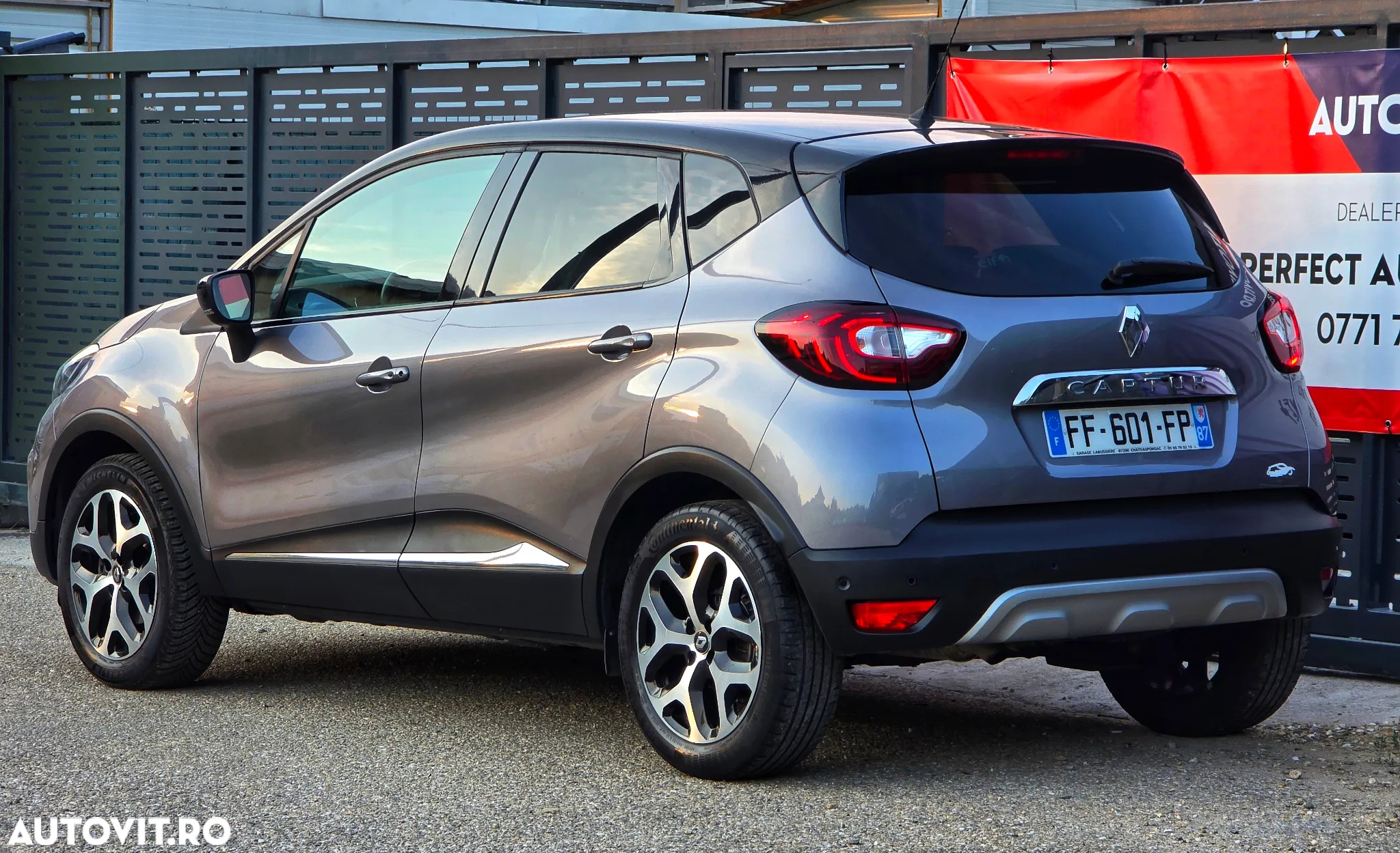 Renault Captur ENERGY TCe Intens - 26