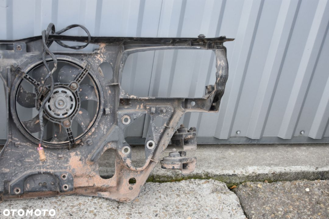 PAS PRZEDNI VOLKSWAGEN PASSAT B5 2.8 V6 - 12