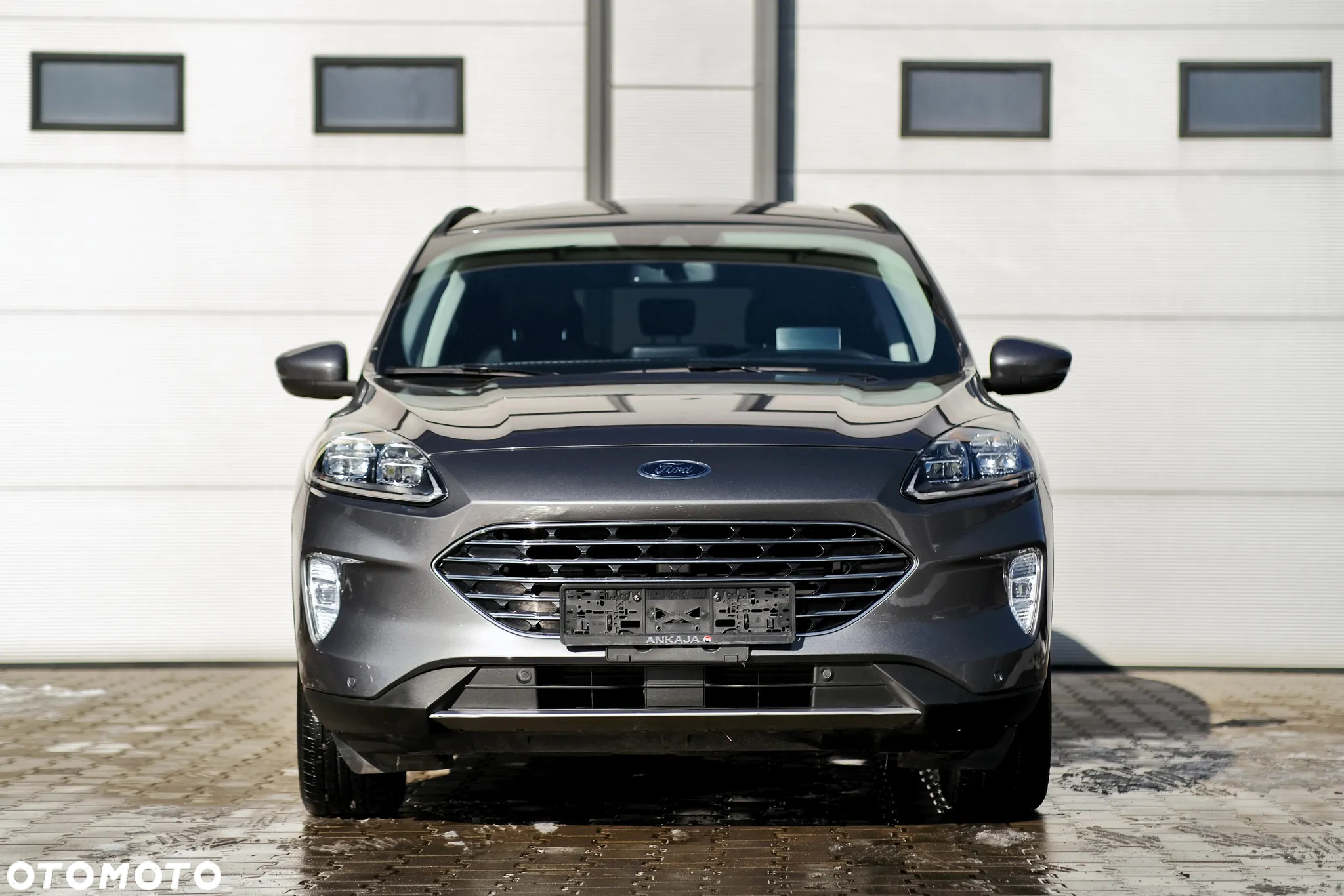 Ford Kuga 2.5 FHEV AWD Titanium - 4