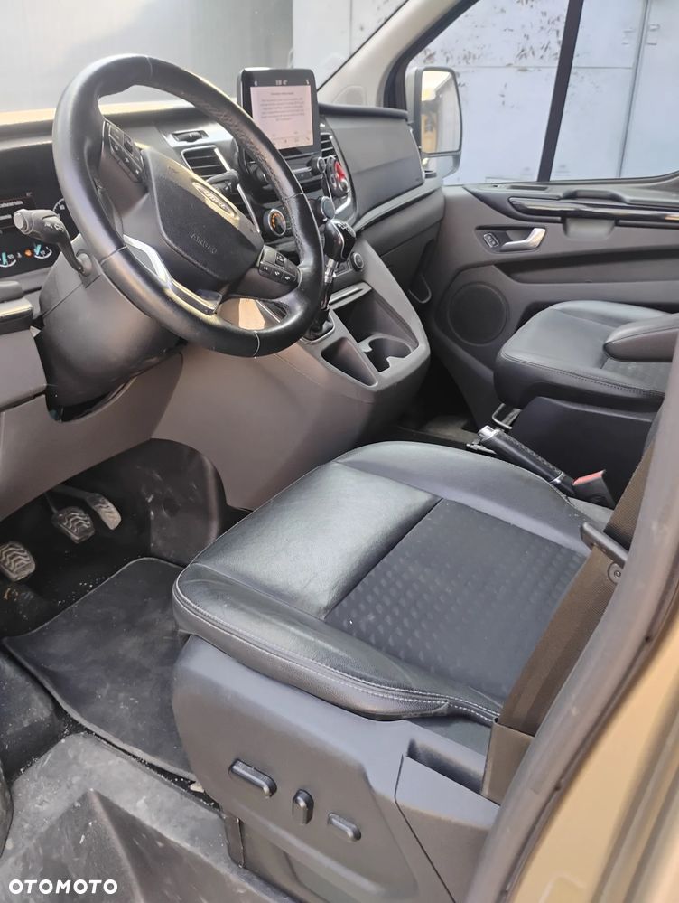 Ford Tourneo Custom 2.0 EcoBlue Hybrid L1 Titanium - 20