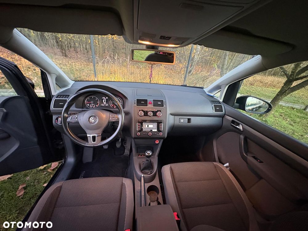 Volkswagen Touran 1.6 TDI DPF BlueMotion Technology Trendline - 13