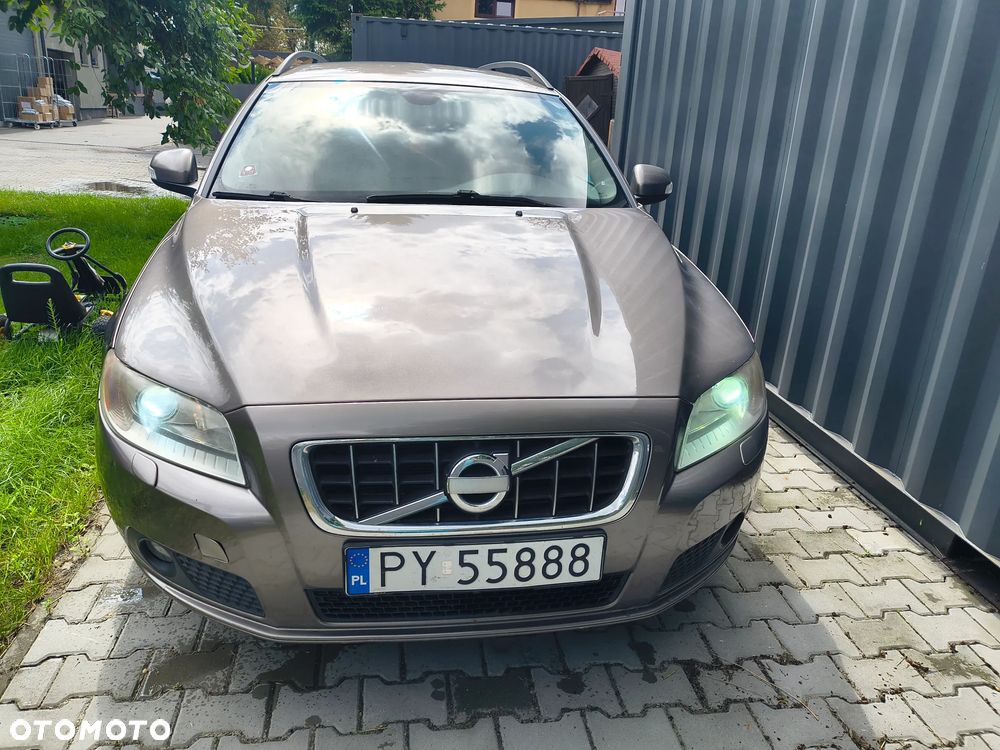 Volvo V70 2.5T Momentum - 4