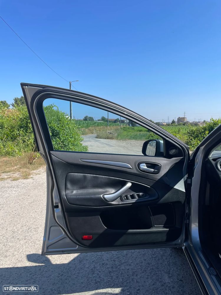 Ford Mondeo 1.8 TDCi Titanium - 9