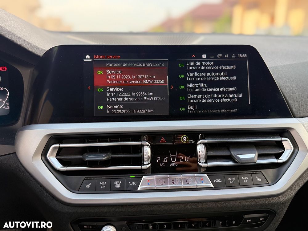 BMW Seria 3 330e Aut. Luxury Line - 33