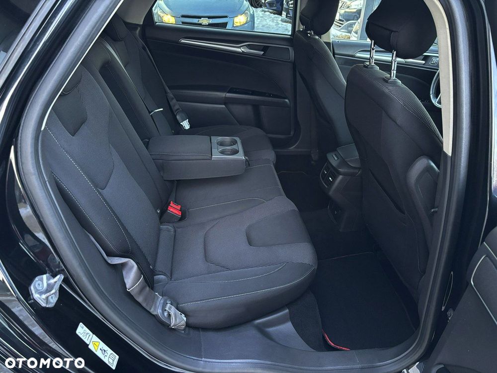 Ford Mondeo - 26