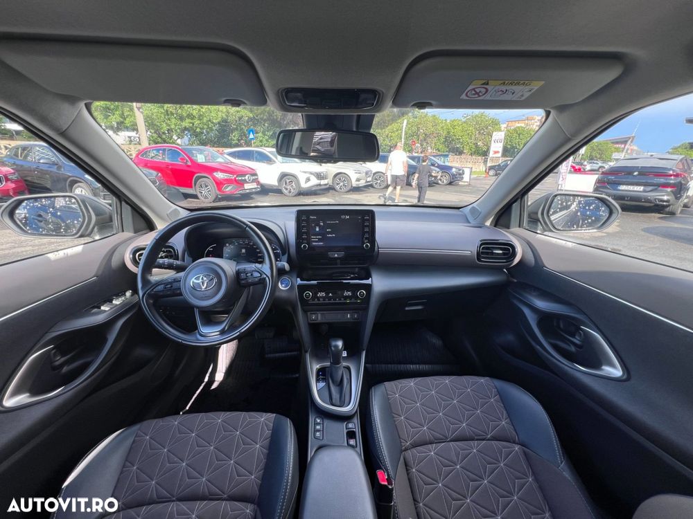 Toyota Yaris Cross 1.5 VVT-i HSD 4x2 Active - 4