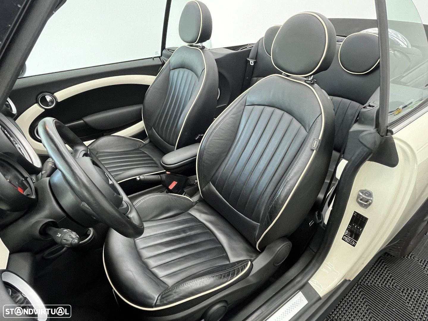 MINI Cabrio Cooper SD - 12