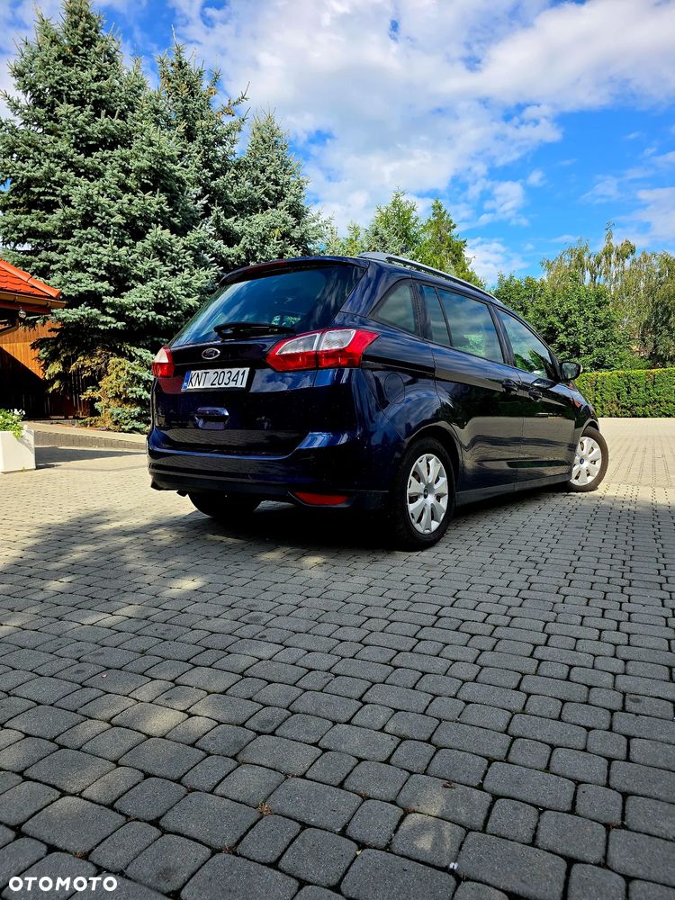 Ford Grand C-MAX - 24