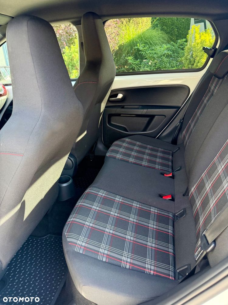 Volkswagen up! 1.0 TSI GTI - 19