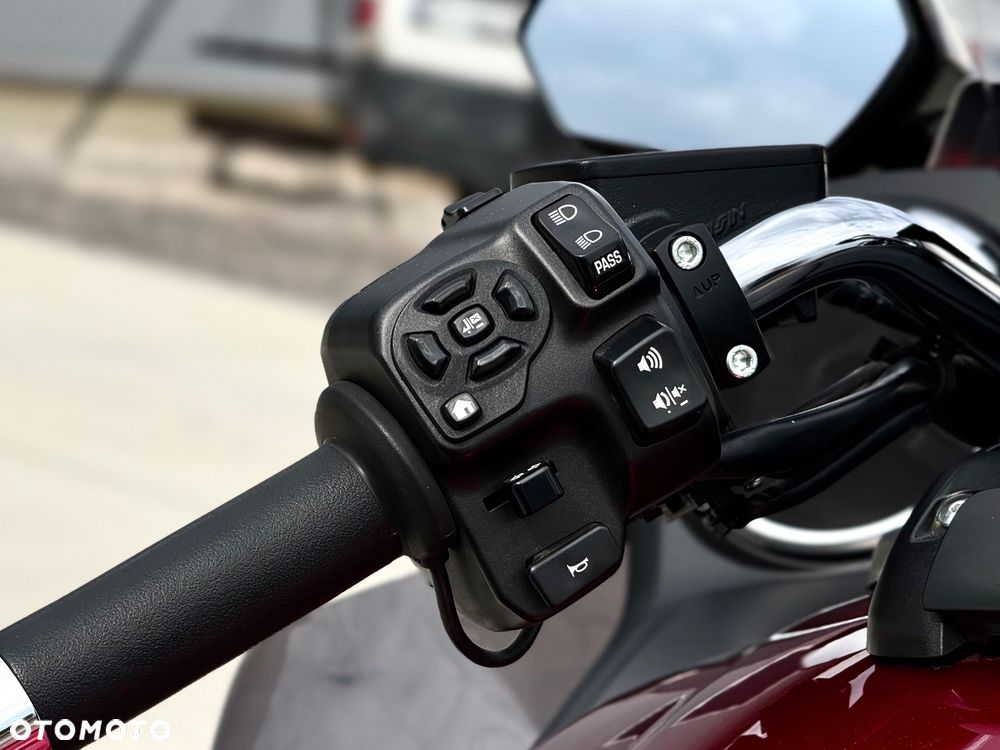 Yamaha Venture - 19