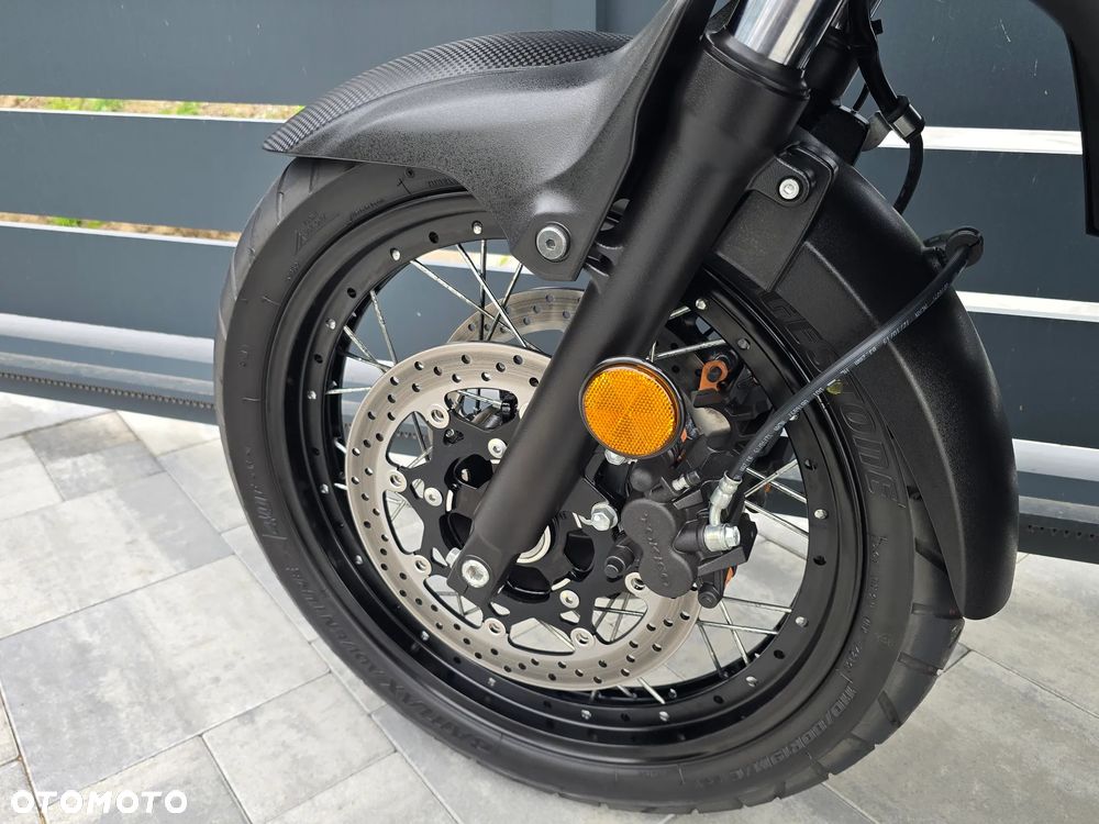 Suzuki V-STROM - 21