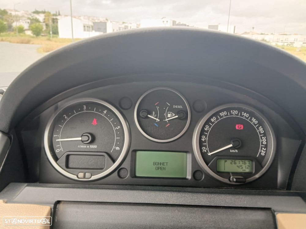Land Rover Discovery 2.7 TD V6 HSE Auto. - 7