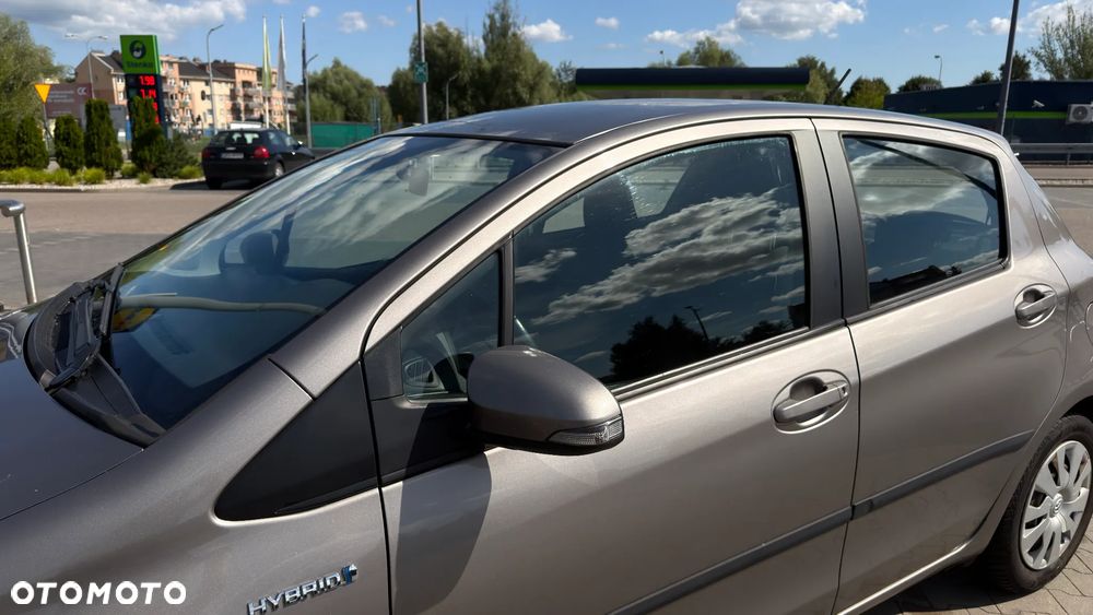 Toyota Yaris - 8
