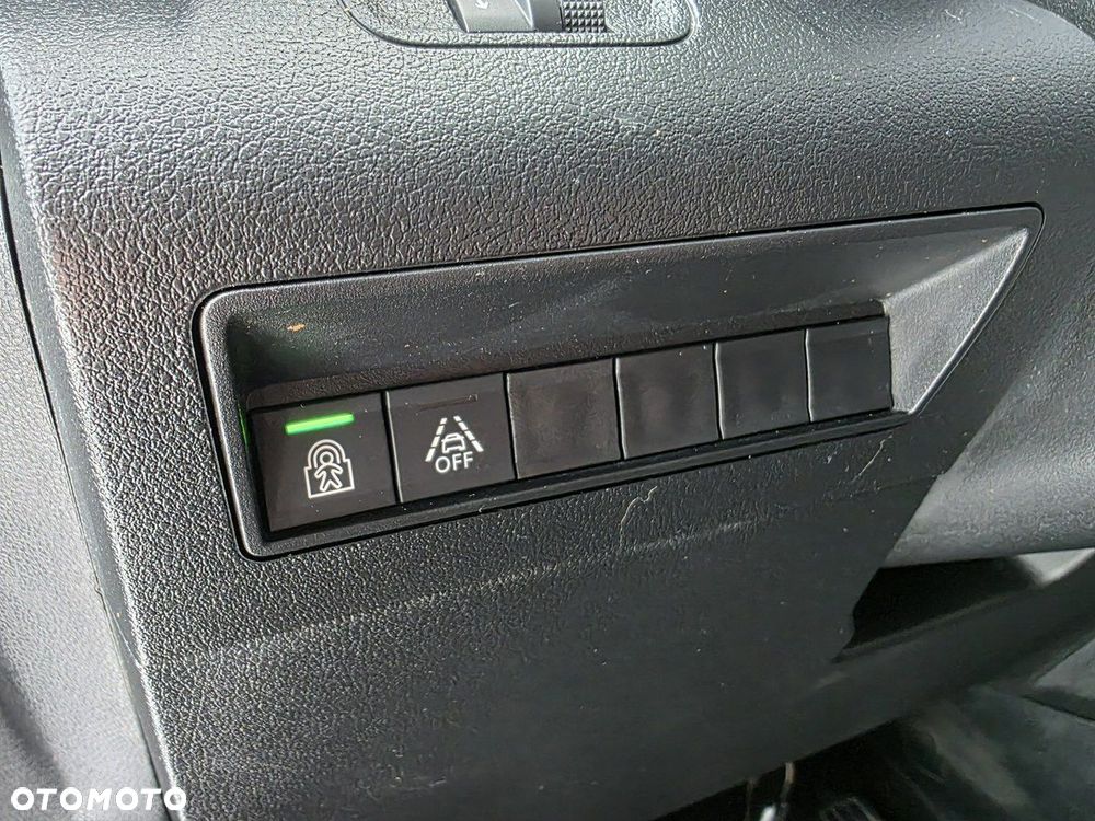 Peugeot Rifter 1.5 BlueHDI Allure S&S - 15