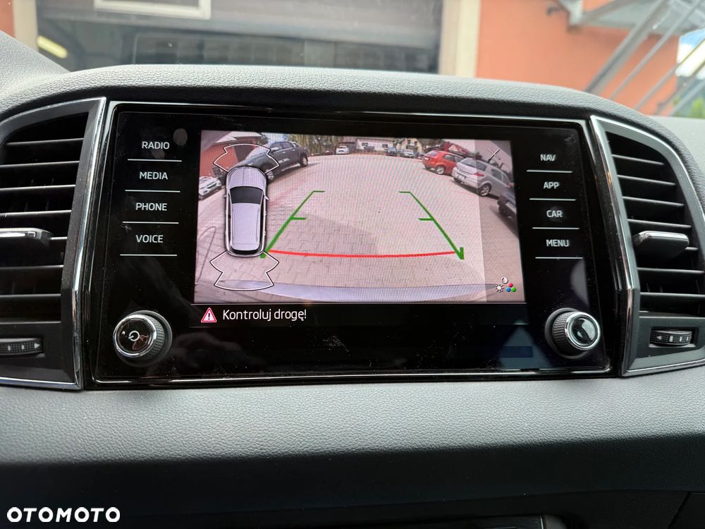 Skoda Karoq 2.0 TDI SCR Tour - 20