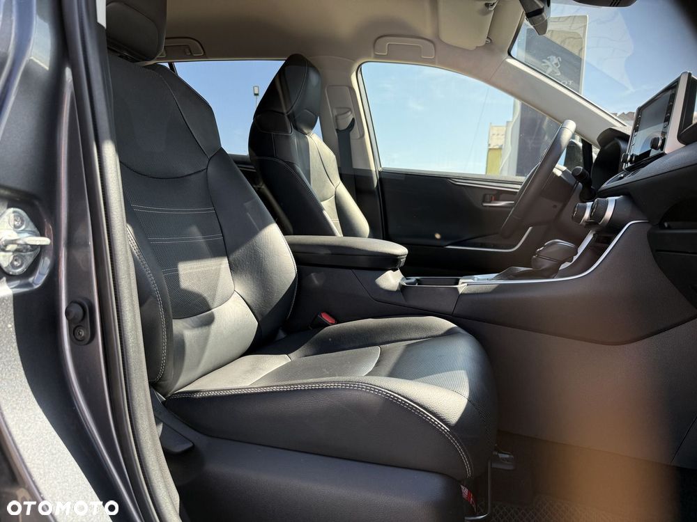 Toyota RAV4 - 26