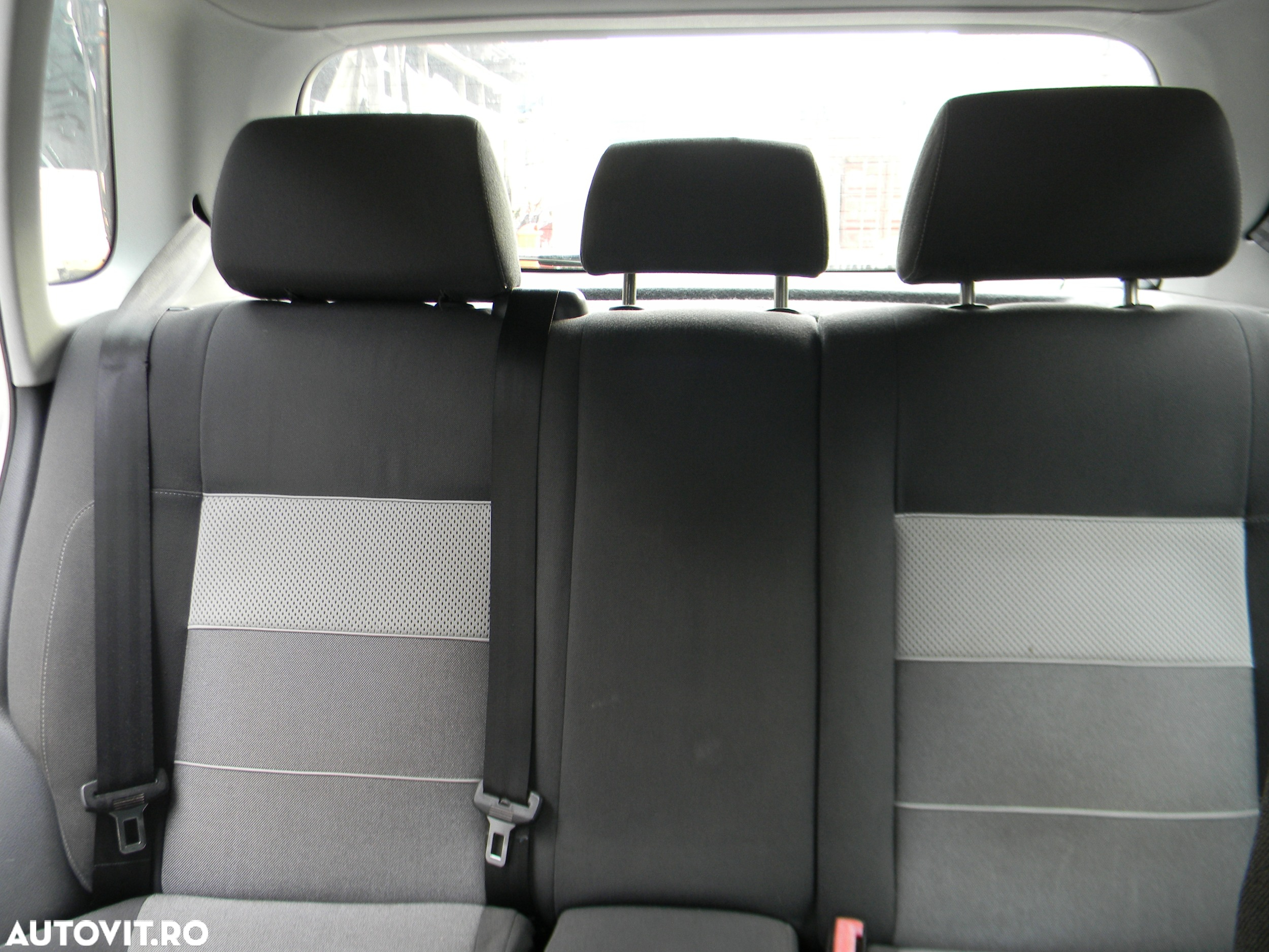Dezmembrari  VW POLO (9N, 9N3)  2001  > 2012 1.4 16V Benzina - 17