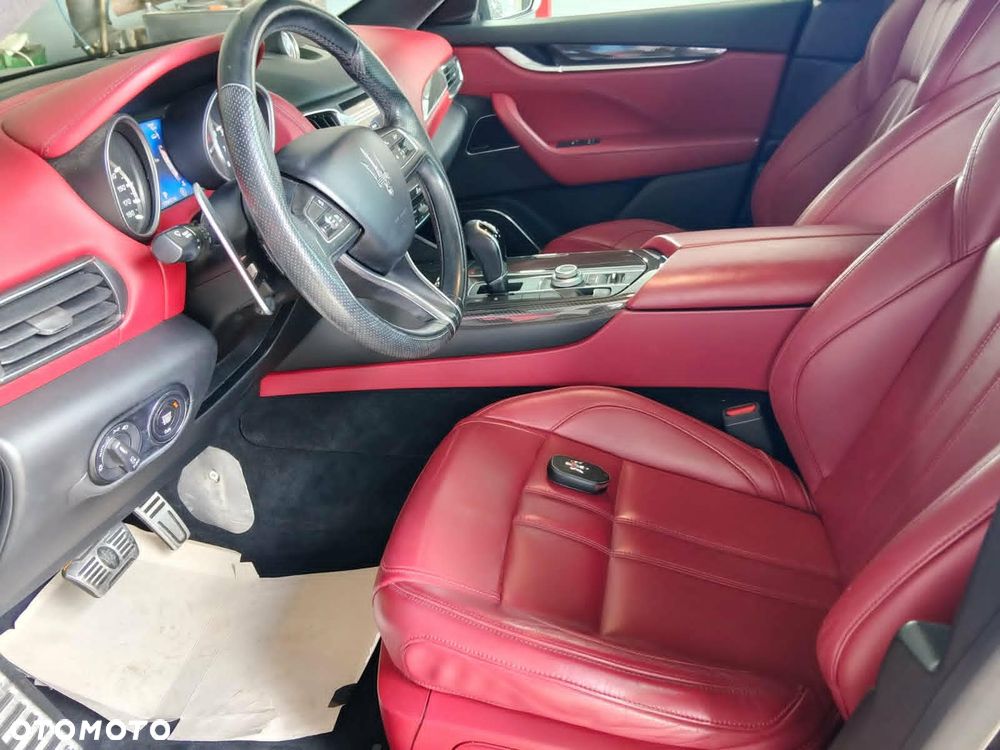Maserati Levante Q4 - 8