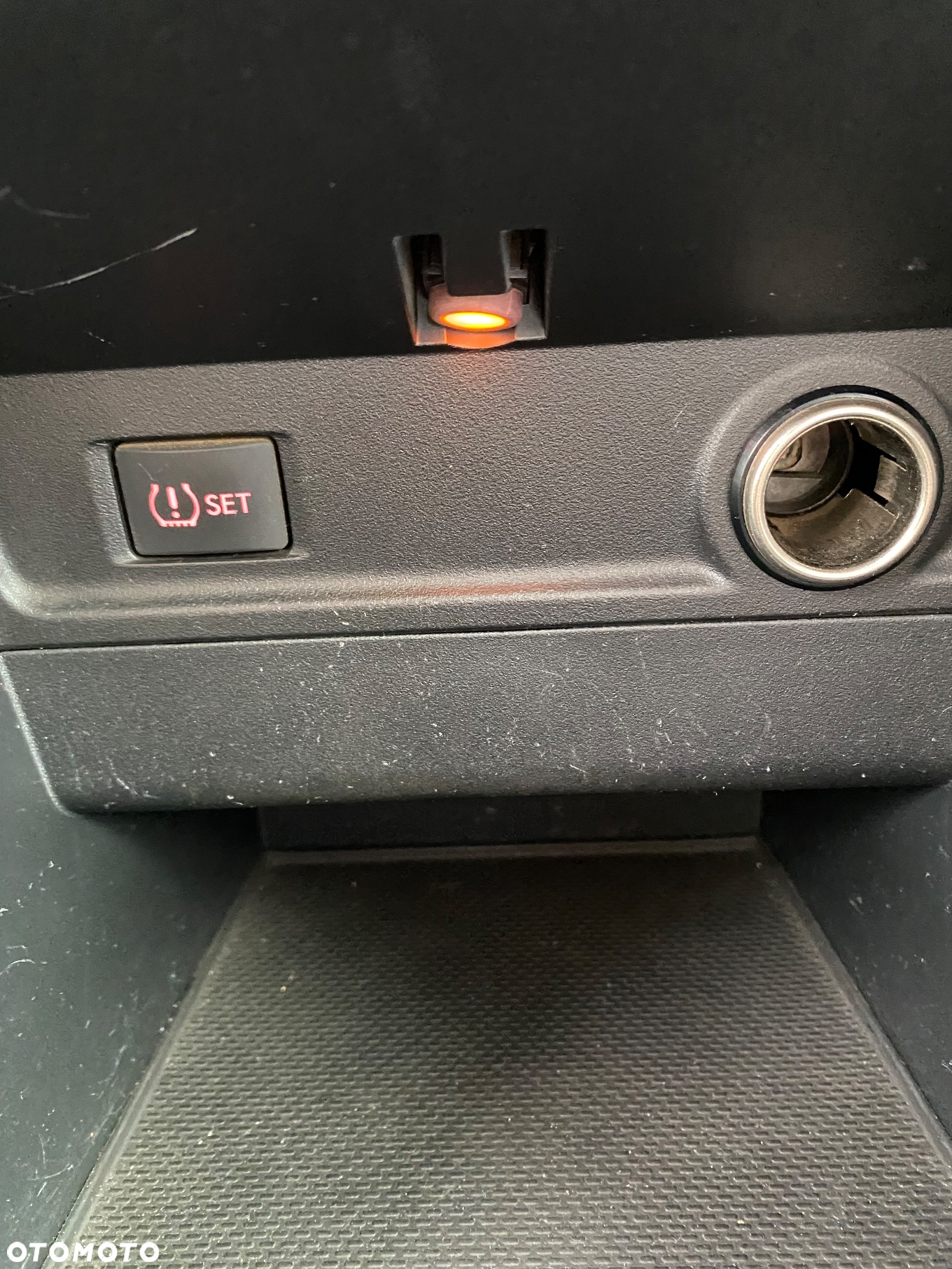 Subaru Forester 2.0D Exclusive - 28