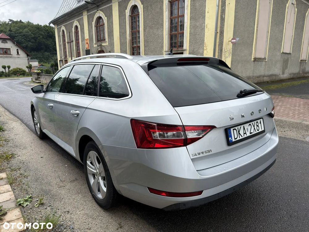Skoda Superb 2.0 TDI Style DSG7 - 3