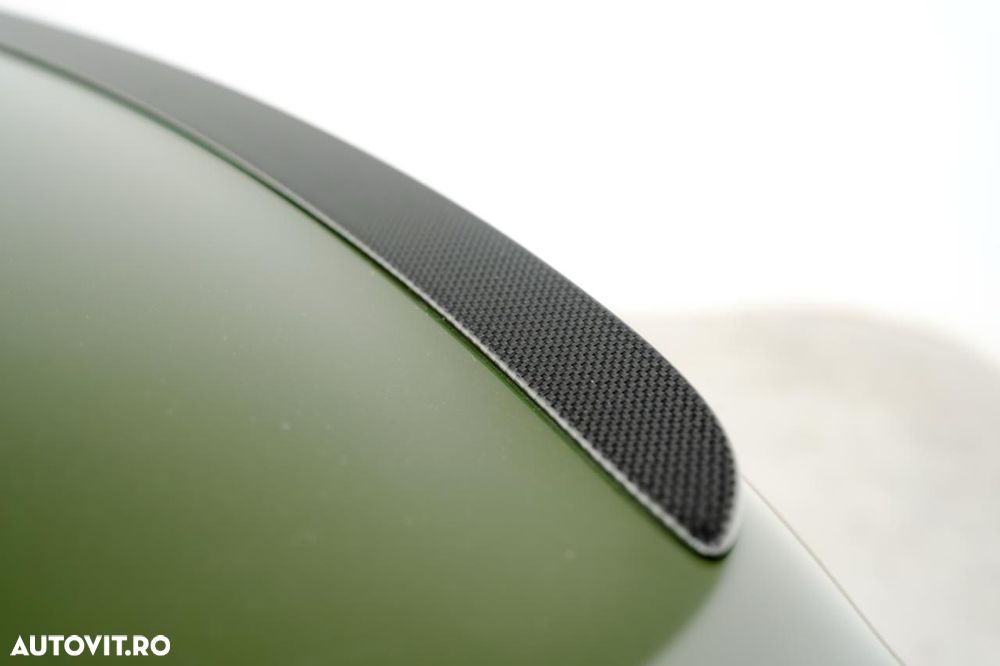 Bentley Flying Spur V8 - 8