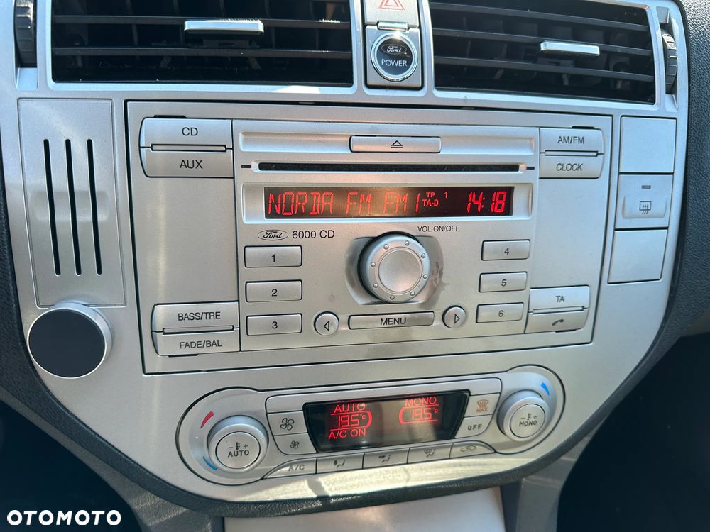 Ford Kuga 2.0 TDCi 2x4 Trend - 25