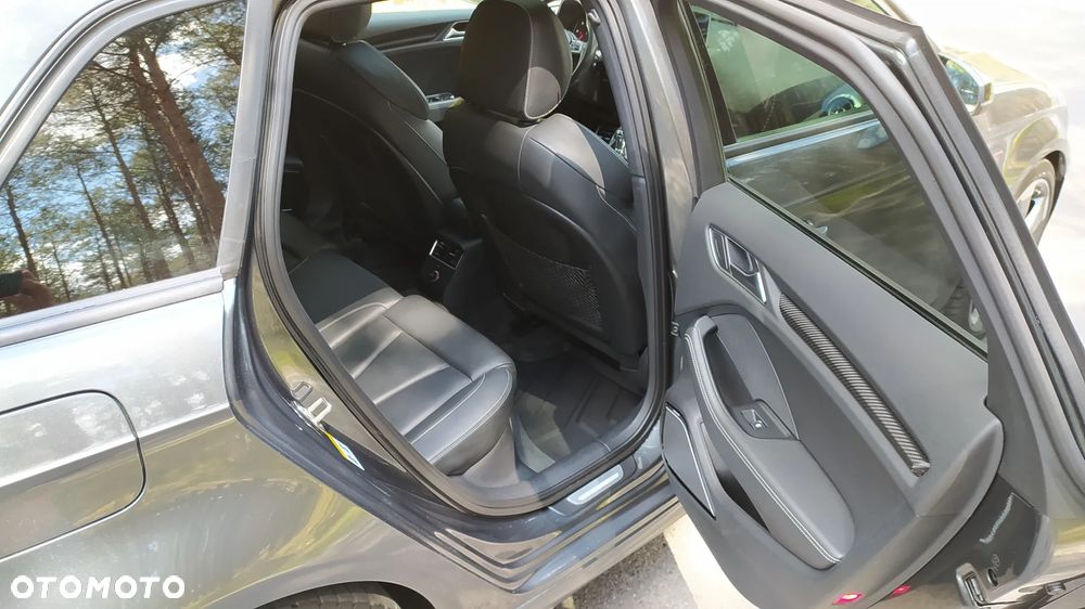 Audi A3 Sportback 2.0 TDI S tronic S line Sportpaket - 24