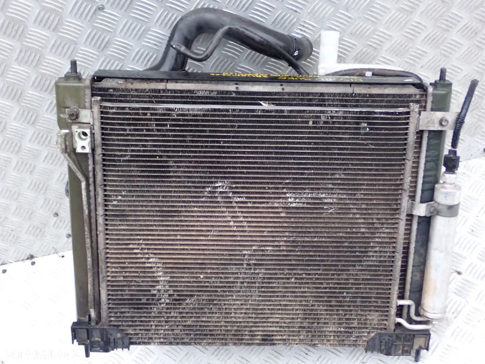 WENTYLATOR CHŁODNICA ZBIORNICZEK  NISSAN JUKE 176010-0005001 / A18700A28001 - 2