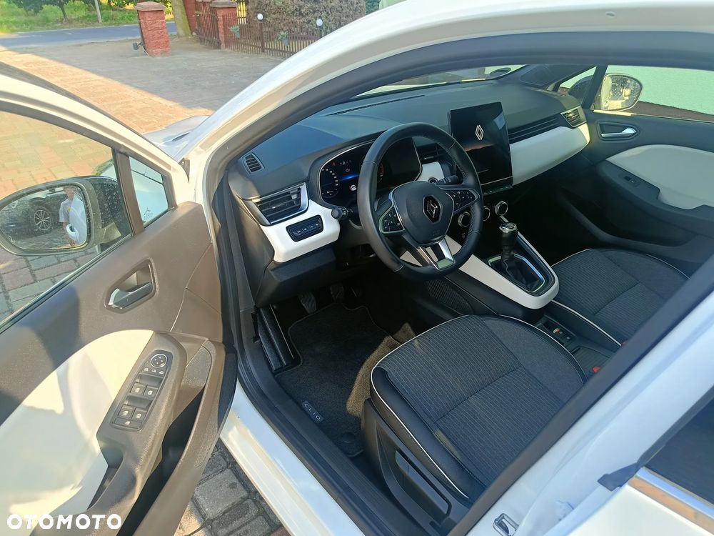 Renault Clio TCe 90 ESPIRIT ALPINE - 9