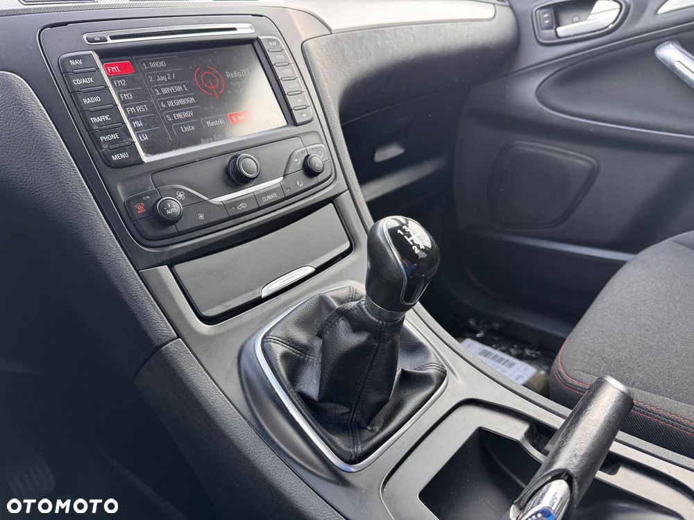 Ford Galaxy 2.0 Business Edition - 14