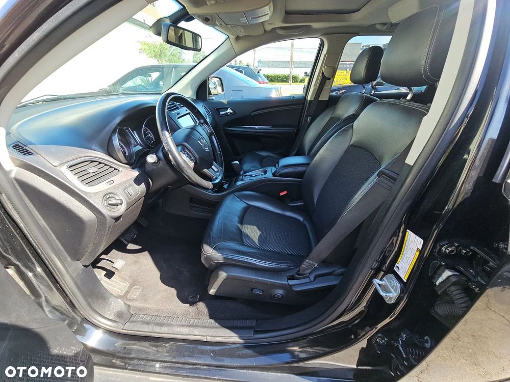 Dodge Journey - 8