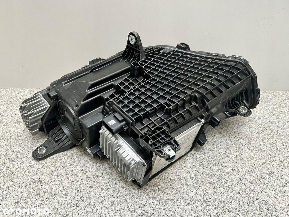 MERCEDES EQS SUV 296 X296 USA DIGITAL LIGHT A2969061002 PRAWA KOMPLETNA - 6
