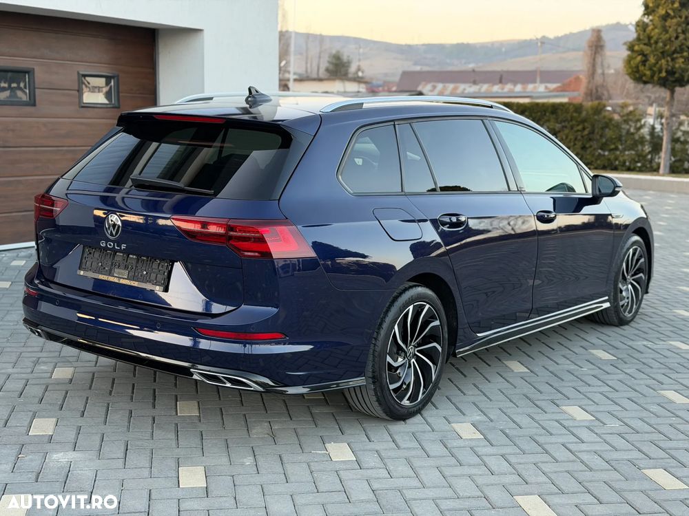 Volkswagen Golf - 10