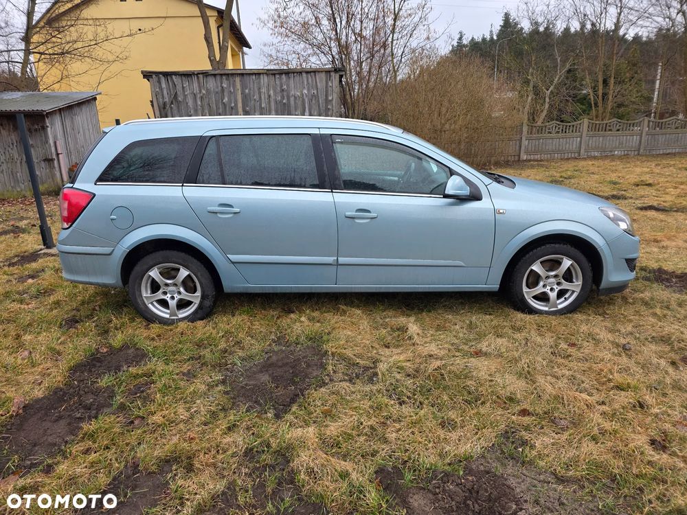 Opel Astra 1.6 Innovation 110 Jahre - 3