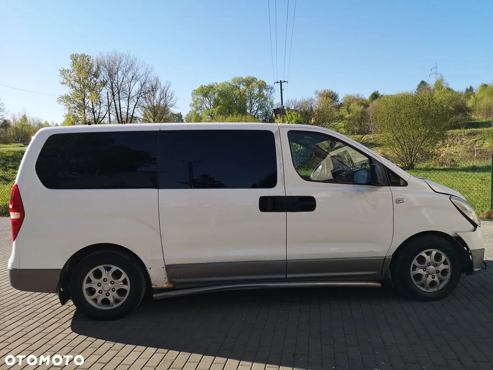 Hyundai H-1 2.5 CRDi Premium - 18