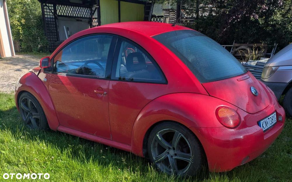 Volkswagen New Beetle - 2