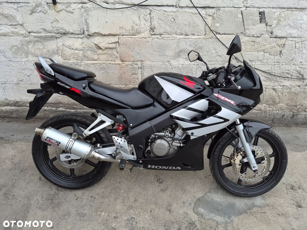 Honda CBR - 1