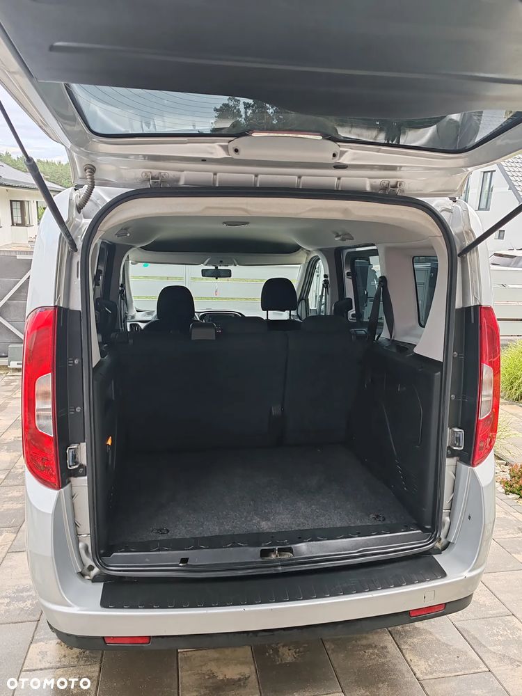 Fiat Doblo 1.4 T-Jet 16V Easy - 11